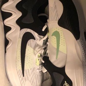 Nike shoe immortality2 size 8.5 brand new never worn